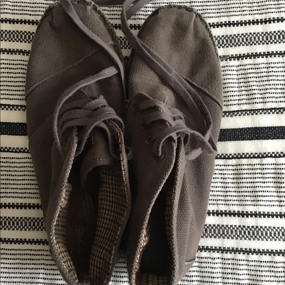 Men’s TOMS - Picture 3 of 3